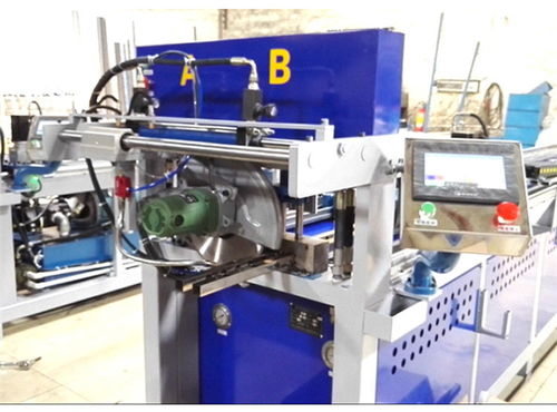 德川機械 專業制造，廠家直銷——兩工位數控沖孔機與護欄沖孔機的卓越選擇